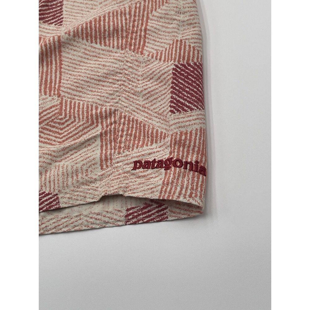 Patagonia Board Shorts Men's Size 33 Red Geometric Pattern Swim Surf Trunks - Picture 4 of 7